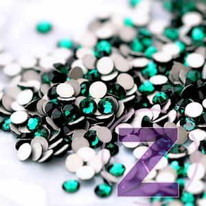 Kép 1/2 - preciosa strasszkő ss5 méretben emerald színben