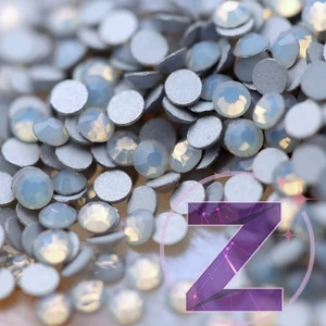 Kép 2/2 - preciosa strasszkő ss5 méretben white opal színben