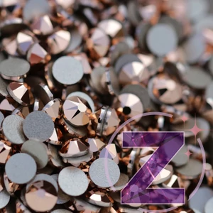 Kép 2/2 - swarovski strasszkő ss12 méretben rose gold színben