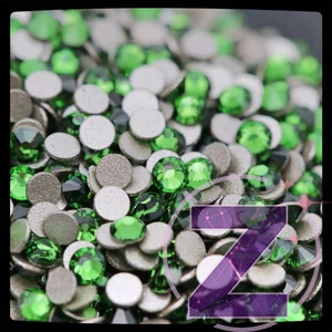 Kép 2/2 - swarovski strasszkő ss9 méretben fern green színben