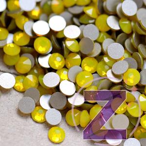 Kép 1/2 - swarovski strasszkő ss5 méretben yellow opal színben