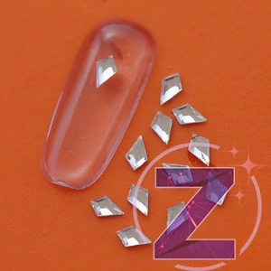 Kép 1/2 - strassz formakő crystal mini deltoid