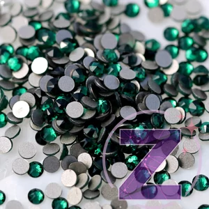 Kép 2/2 - zodiac strasszkő ss6 emerald kristály