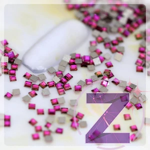 Kép 1/2 - strassz formakő mini négyzet fuchsia színben