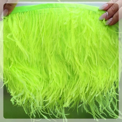 toll ruhadekoráció rikító zöld színben