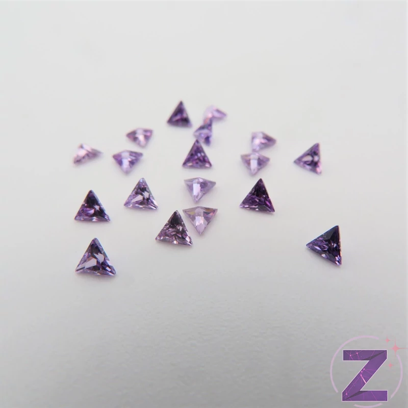 Cirkónia kristály háromszög Amethyst 3*3mm
