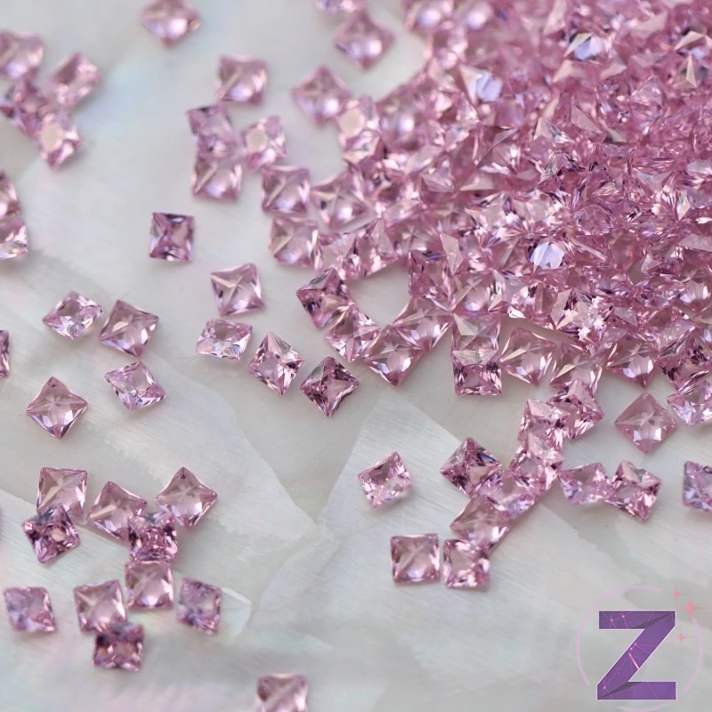 cirkónia ékszerkő négyzet formában light rose színben