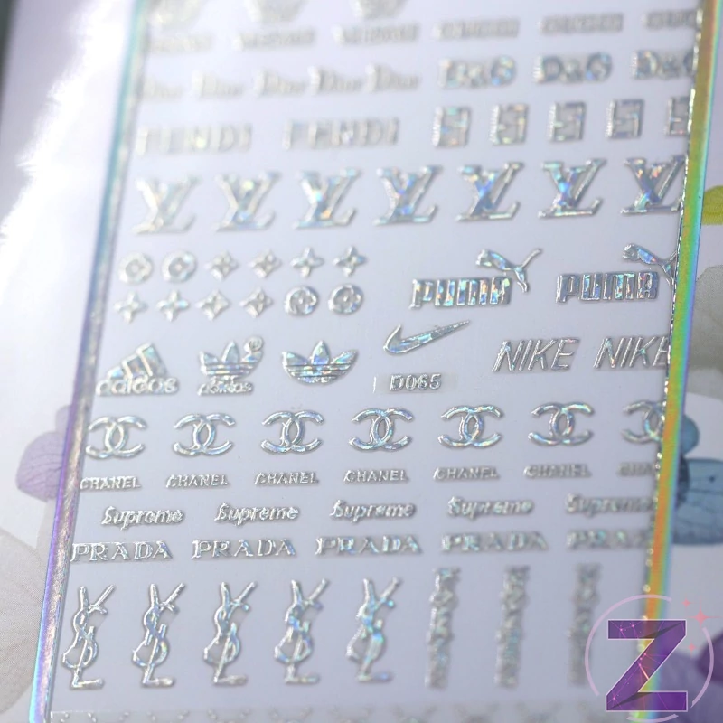 körömmatrica 3D divatmarkak színjátszó
