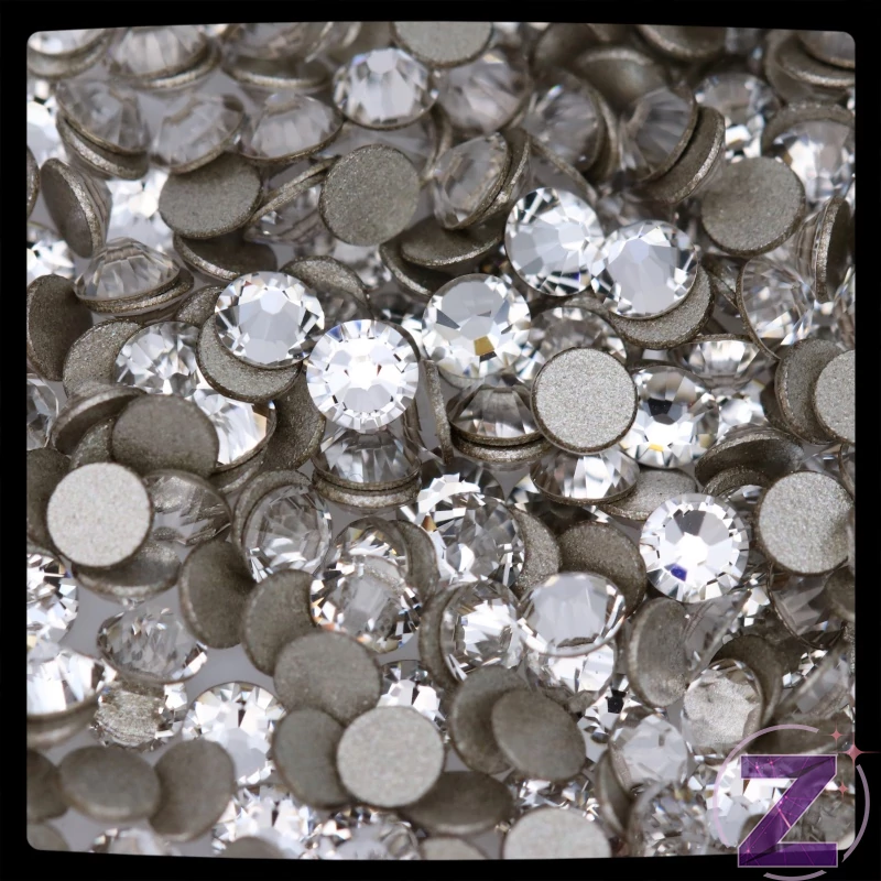 swaovski straszkő ss16 méretben crystal színben
