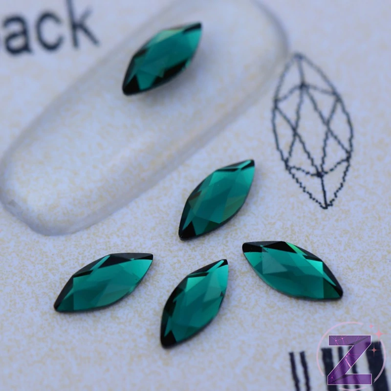 swarovski formakő marquise emerald