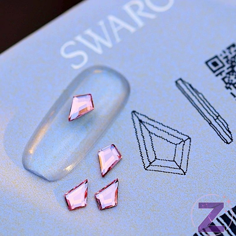 swarovski formakő kite light rose