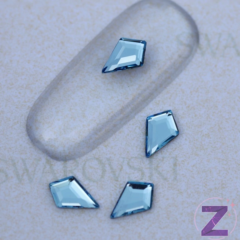 swarovski formakő kite aquamarine