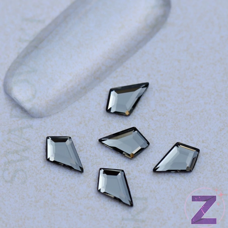 swarovski formakő kite black diamond