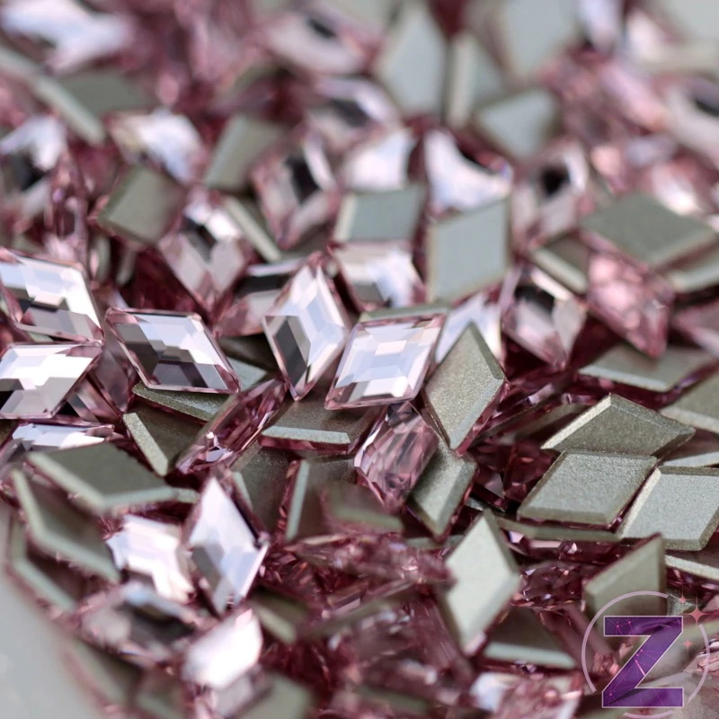 swarovski formakő rhombus light rose