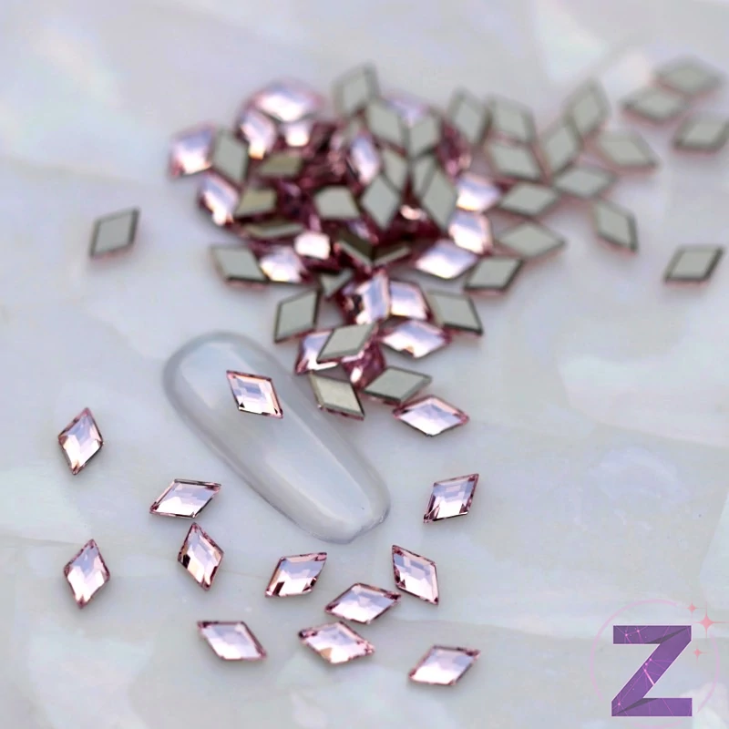 swarovski formakő rhombus light rose