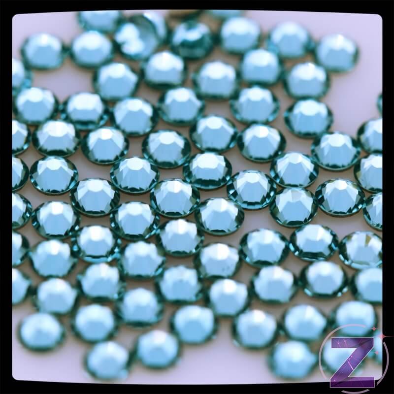 swarovski strasszkő ss5 méretben turquoise színben