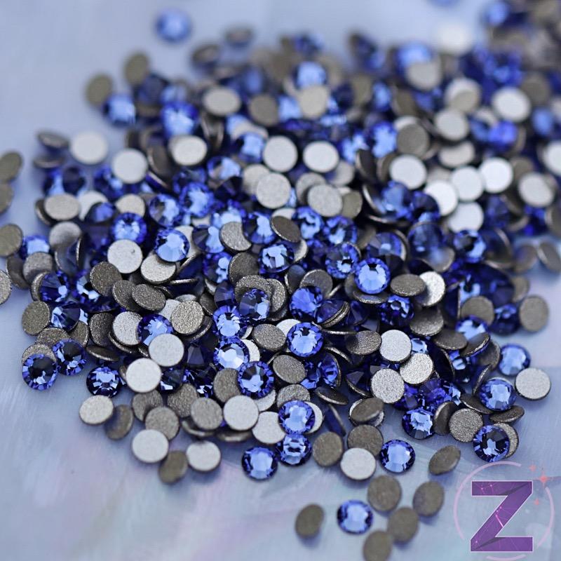 swarovski strasszkő ss5 méretben sapphire színben