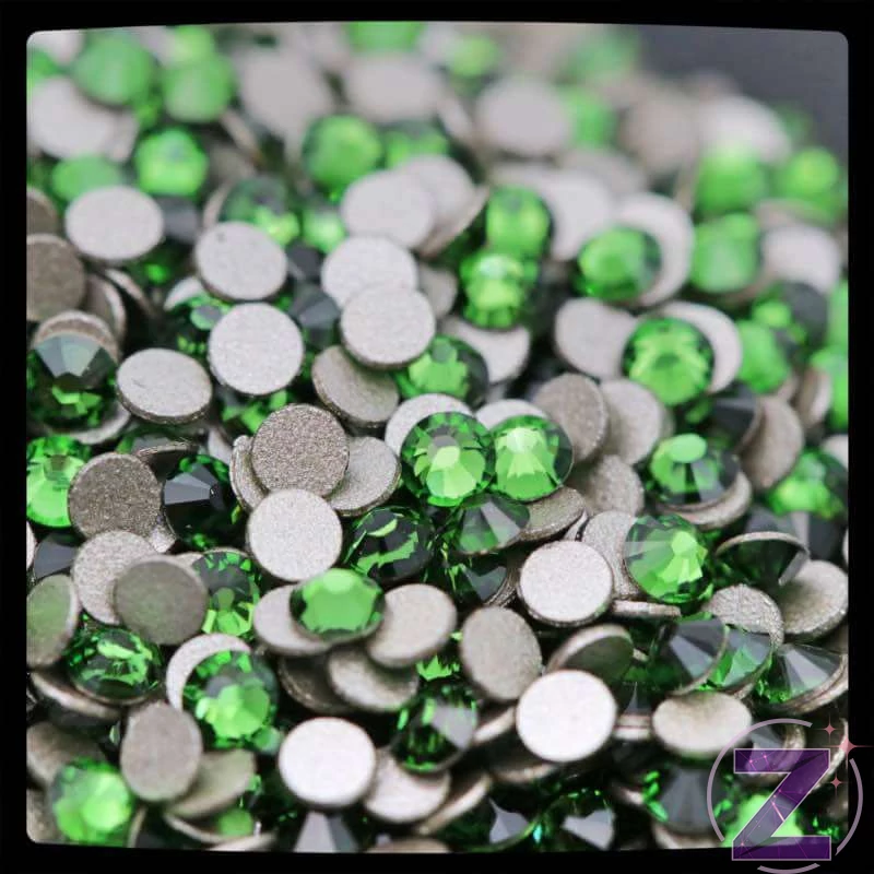swarovski strasszkő ss9 méretben fern green színben
