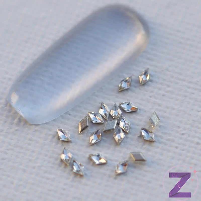 mini cirkónia rombusz crystal