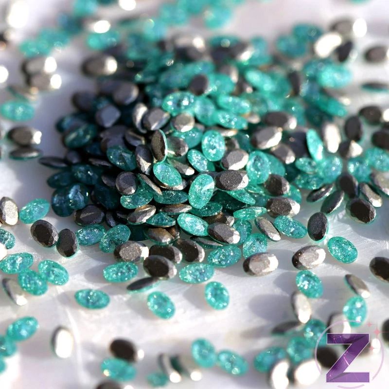 mini cirkónia kristály ovális mint sparkle színben