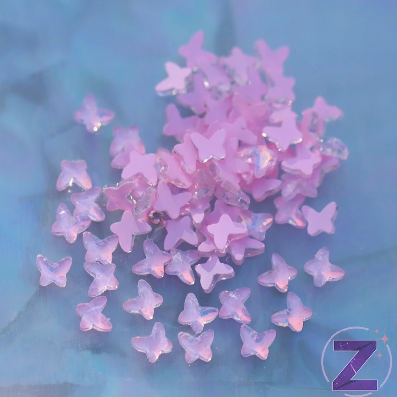 strassz formakő light rose opal pici pillangó