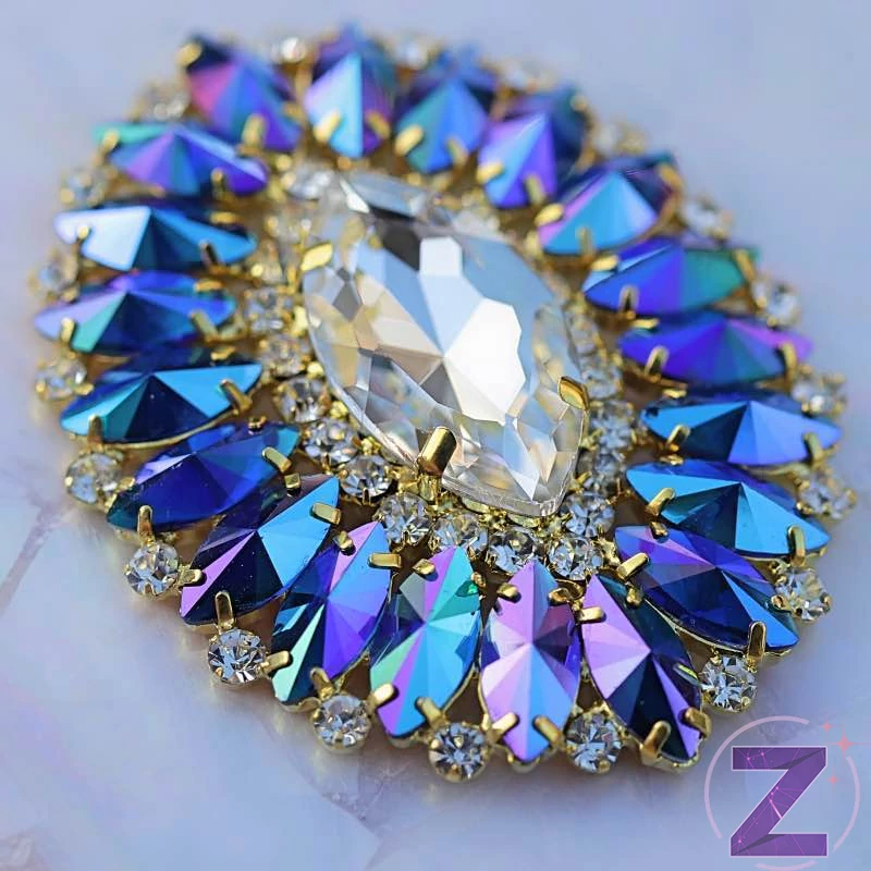 varrható nagyméretű ruhadísz arany-sapphire színjátszó színben