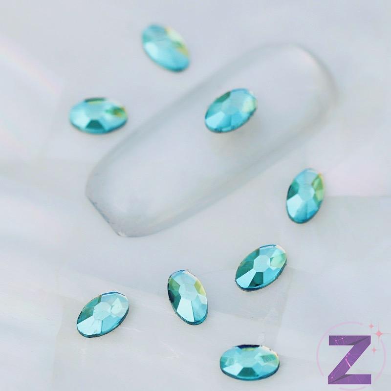 strassz formakő mini ovális aquamarine ab
