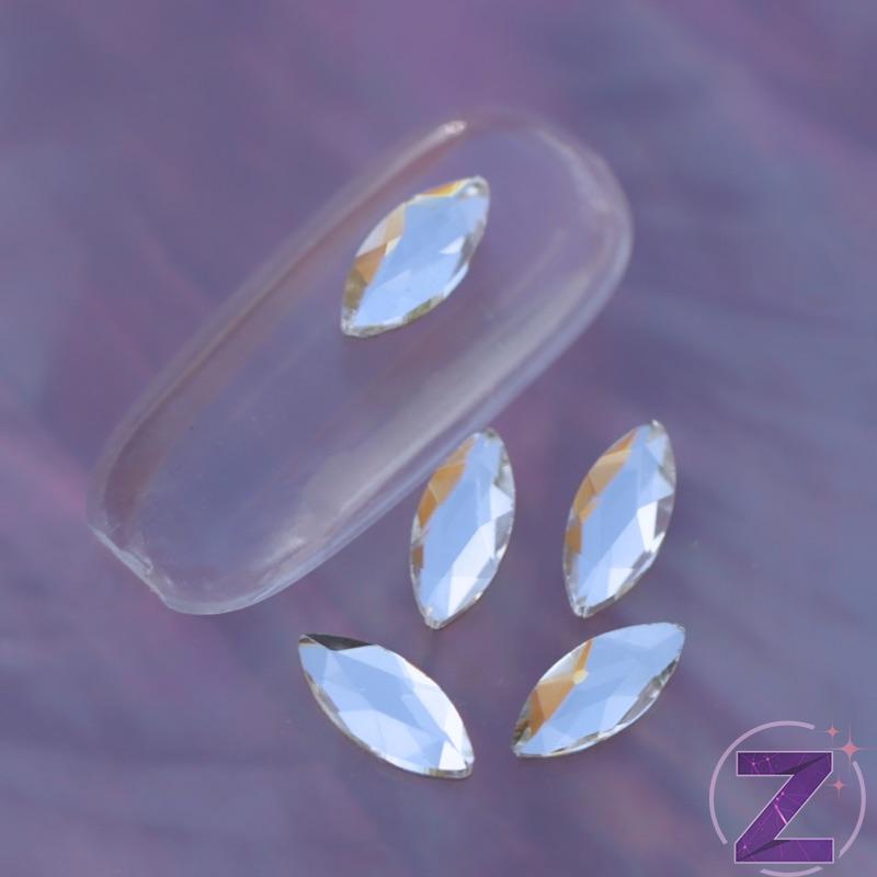 strassz formakő crystal marquise