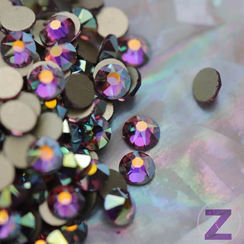 zodiac strasszkő ss20 méretben light amethyst ab színben