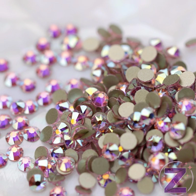 zodiac strasszkő ss10 méretben light rose AB színben