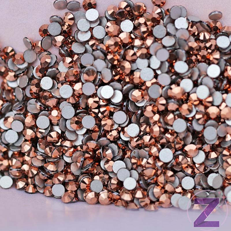 zodiac strasszkő ss3 méretben rose gold színben
