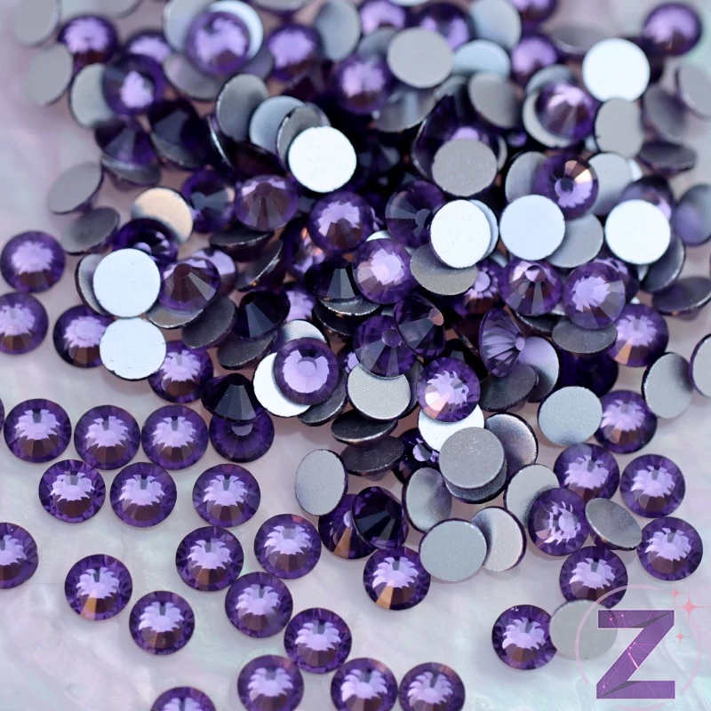 zodiac strasszkő ss30 méretben tanzanite színben